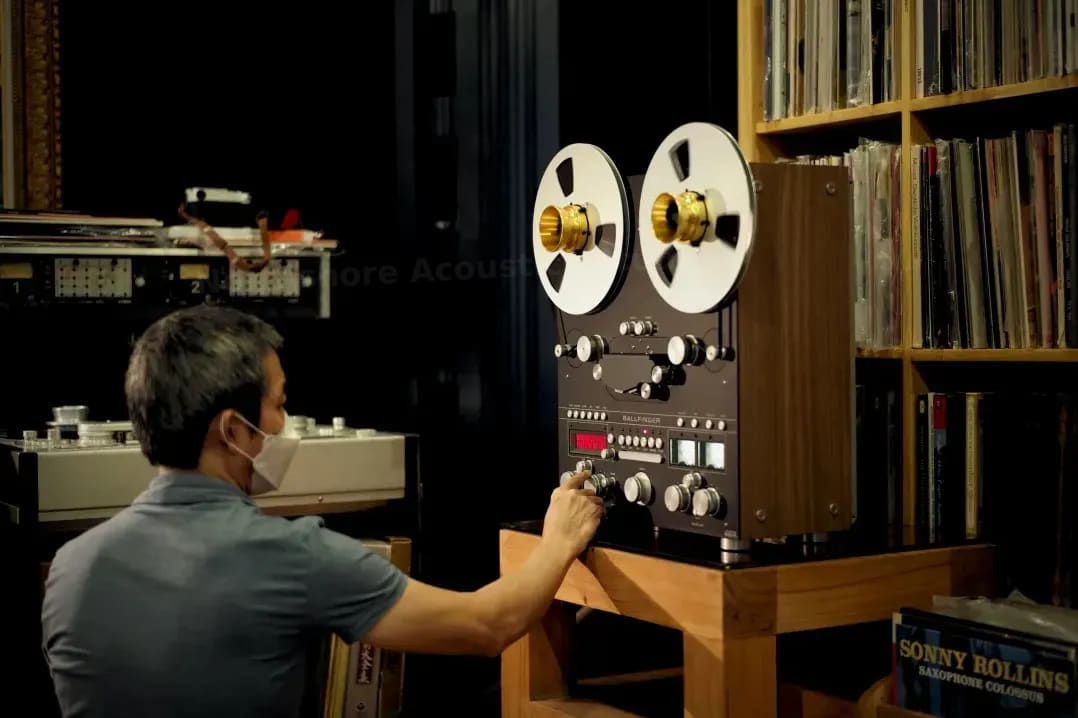 Installation and sound control work